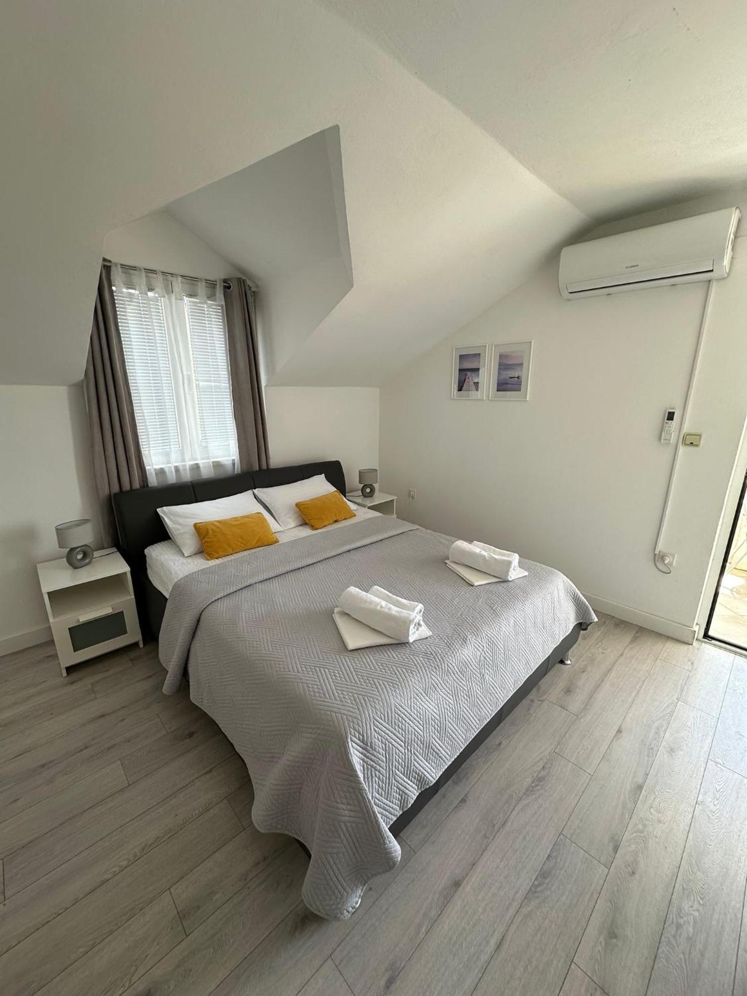 Apartmani Ljubica, Murter Exterior foto